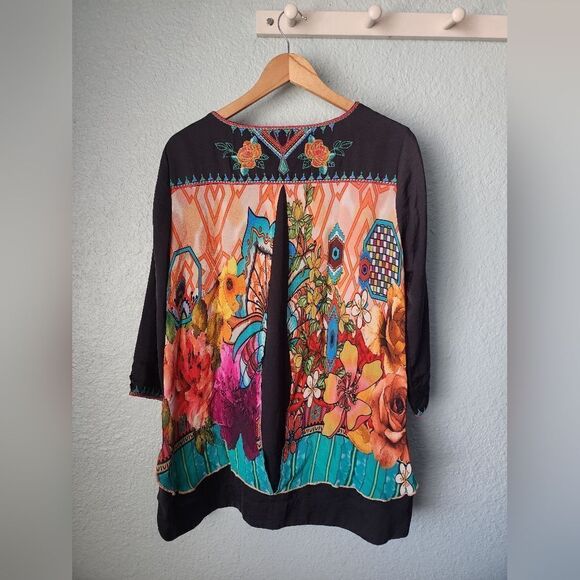 John Mark Black Embellished Tunic with Three-Quarter Sleeves Embroidery - Picture 4 of 10